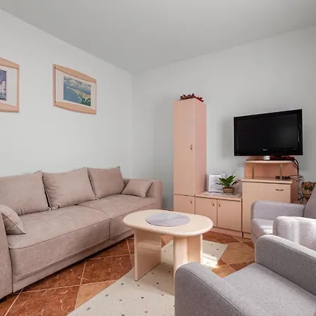 Apartment Gloria *